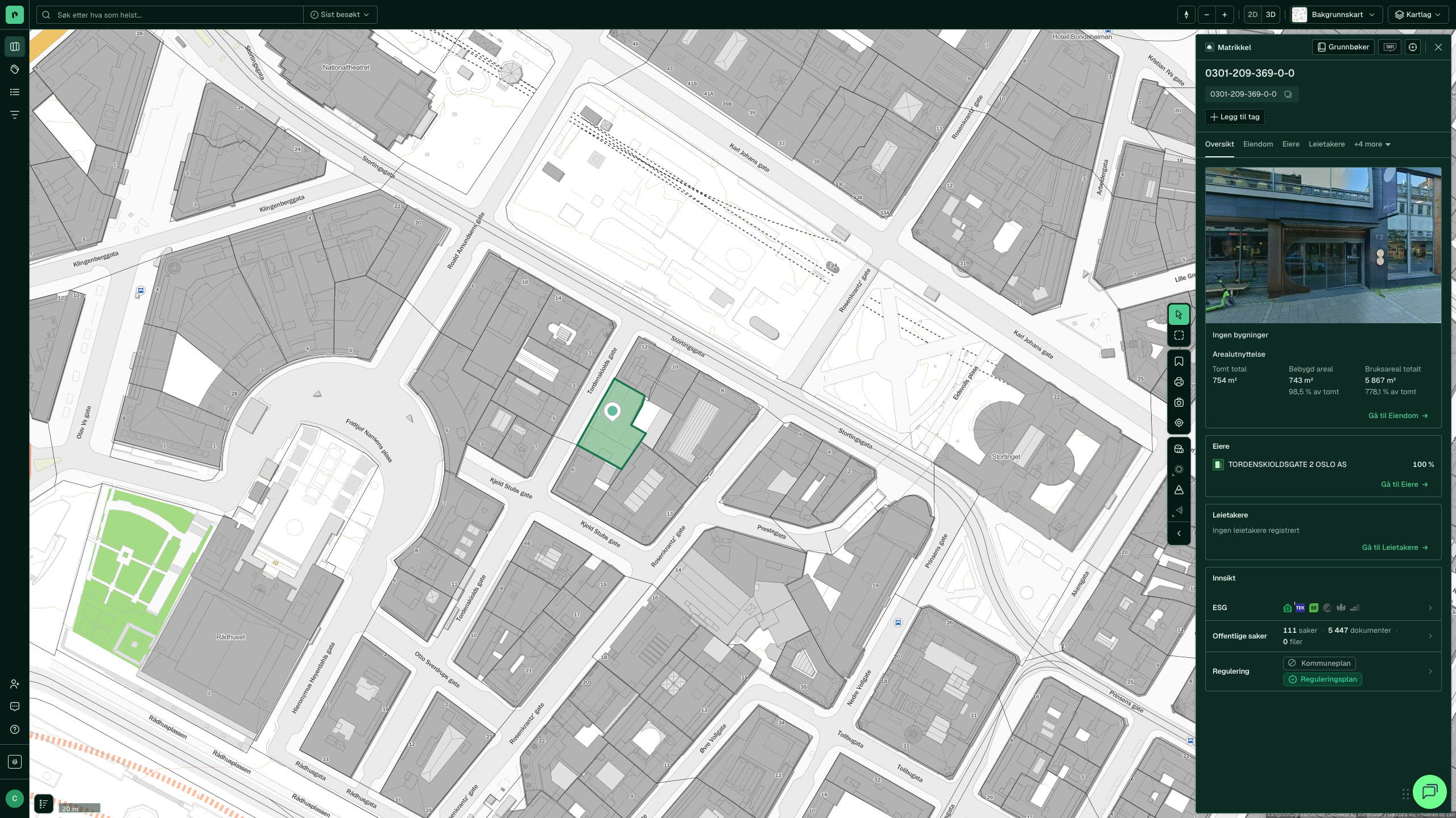 Eiendomspanelet åpent for en eiendom i 2D-visning