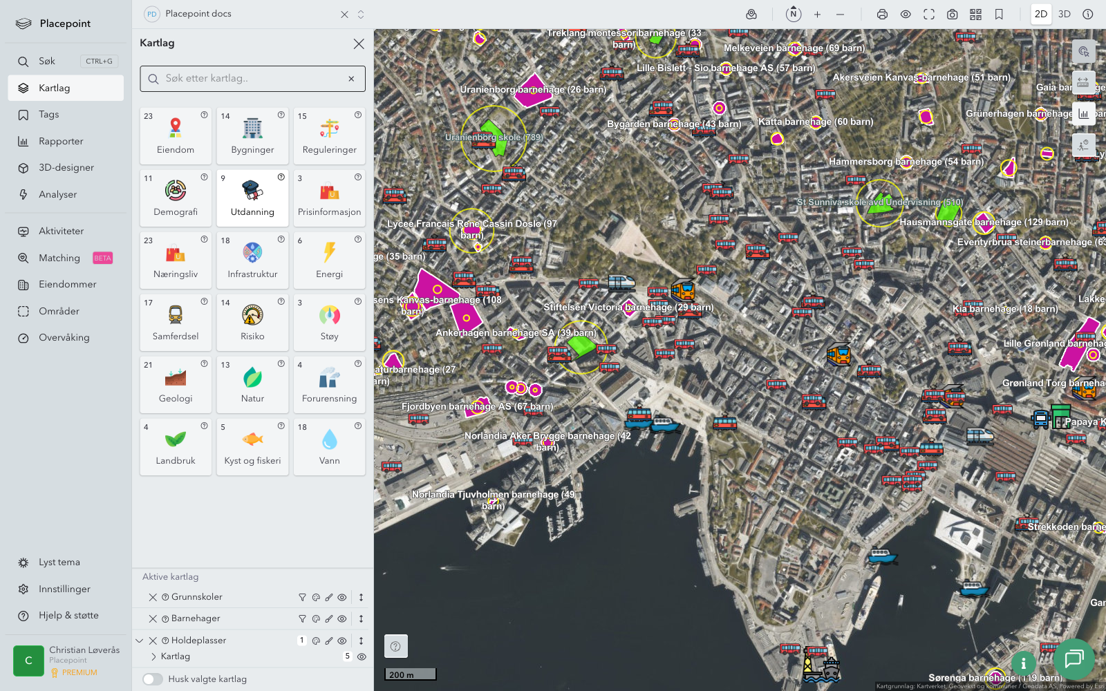 Kartlag: Grunnskoler + Barnehager + Holdeplasser aktivert